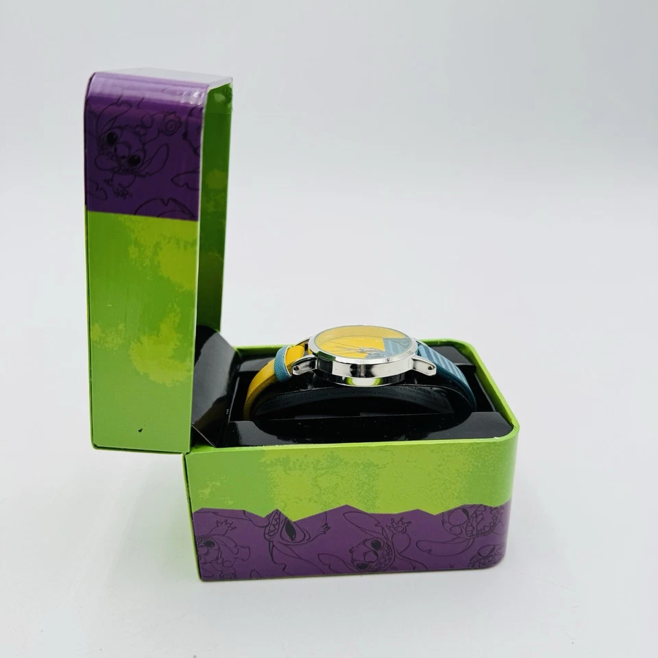 Relógio de pulso feminino Disney Lilo e Stitch pulseira de couro Accutime RARO - Imagem 4 de 4