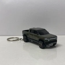RARE KEY CHAIN GREEN RIVIAN R1T CUSTOM LIMITED EDITION 2022 2023 2024