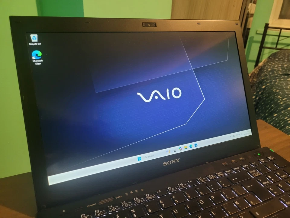 Sony VAIO SVS15 15" Laptop Intel i7 NVIDIA GPU 12GB RAM 256GB SSD Blu-Ray Win11 - Image 2 of 4