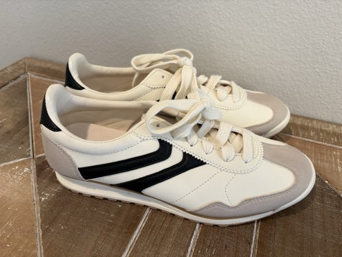 Women’s Sneakers Cream Tan Black White Lace Up No Boundaries Adidas STYLE Sz 7.5