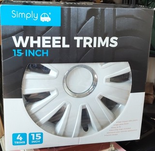 Simply Wheel Trims 15" Gloss White Set Of 4 Opened never used.