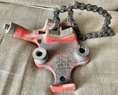 Ridgid BC-510 1/8 to 5 inch Chain Pipe Vise - Missing Screw Handle
