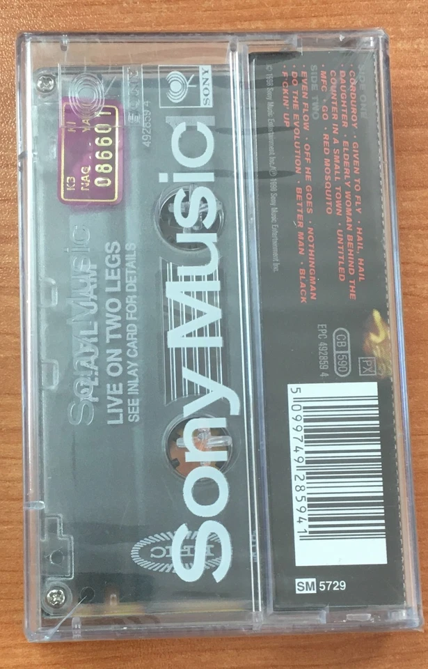 PEARL JAM - LIVE ON TWO LEGS (1998) SEALED CASSETTE MADE IN TURKEY - Image 2 of 2