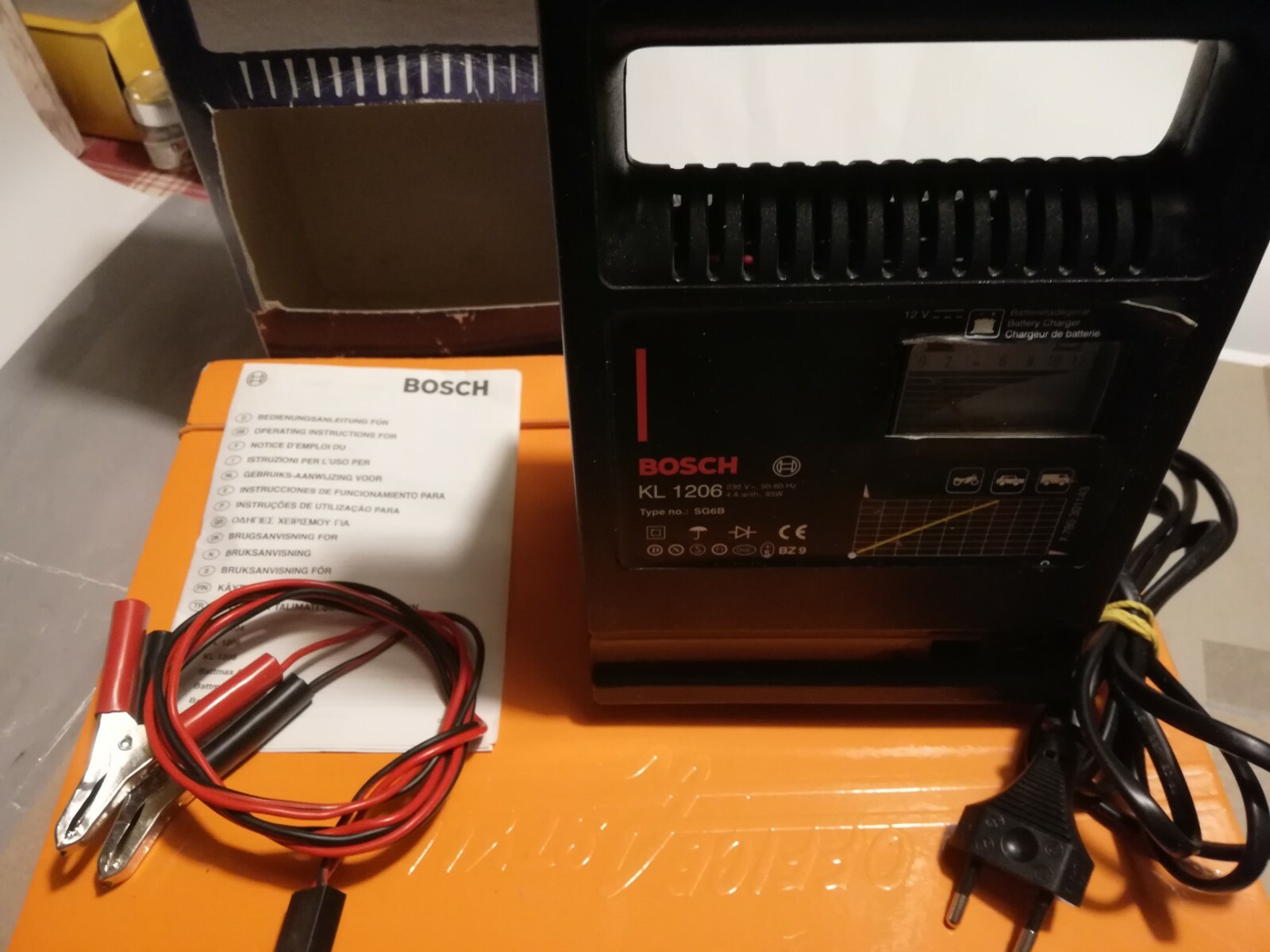 BOSCH KL1206 SG6B Carica Batterie portatile 12V Auto Moto "DA