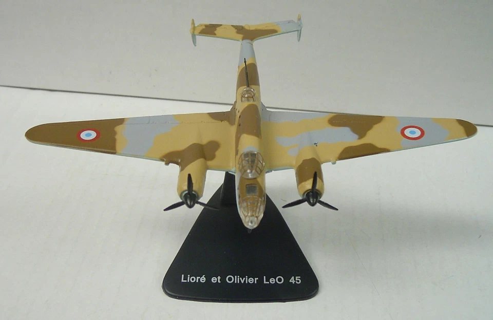 Llore and Olivier LEO-45, Modelo Acabado, Atlas, 1:144, Metal, Nuevo Foto 3 de 4