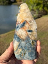 Beautiful Blue KYANITE polished freeform specimen 610gr 6 1/4"