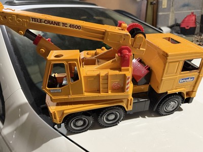 Bruder MAN Tele-Crane TC 4500 1:16 Yellow Plastic Construction Crane Truck