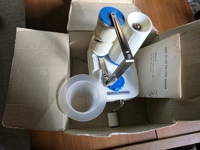 Empisal Knitmaster Strickmaschine Woll/Garnwickler mit 1 Kone und Anleitung. 