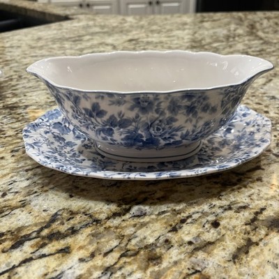 Nikko Tea Roses Gravy Boat & Underplate  9 inch plate 