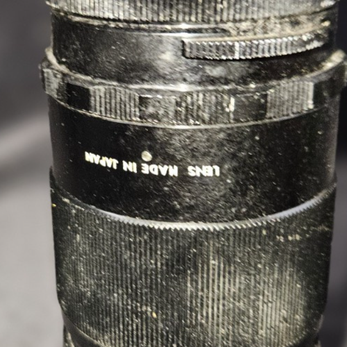 Vintage Yashica Auto Yashinon-DX, 1:4/200 mm tele Lens with Hard