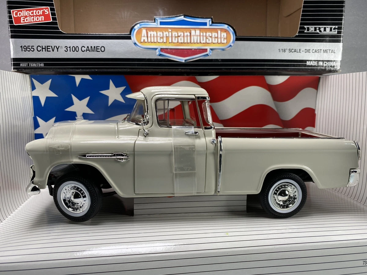 Ertl '55 Chevrolet 3100 Cameo Pickup Truck 1:18 Bombay Ivory, Red Diecast Car