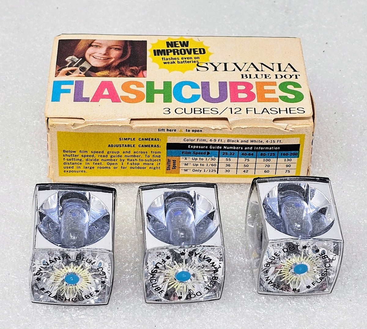MAGICUBES 4箱FLASHCUBE 6箱　セットSYLVANIA Vintage New - Sylvania - Blue Dot Flashcubes - 3 Cubes / 12