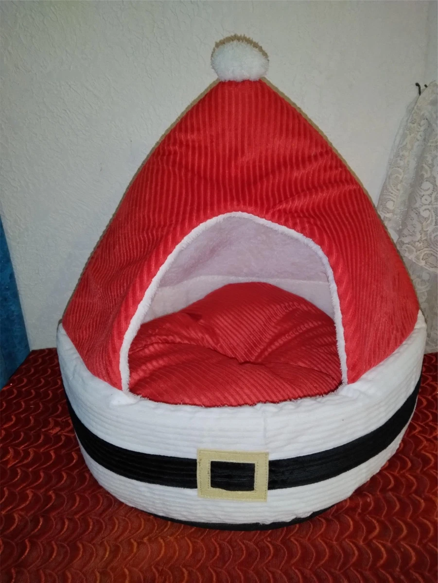 Santa hat cheap cat bed