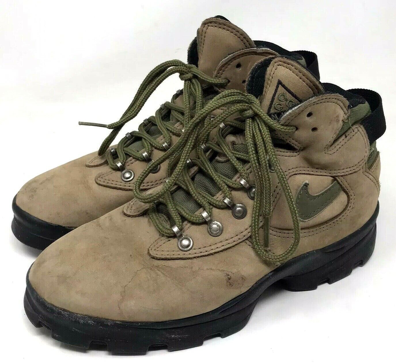 Vintage Nike Air Caldera ACG Leather Hiking Boots Women's