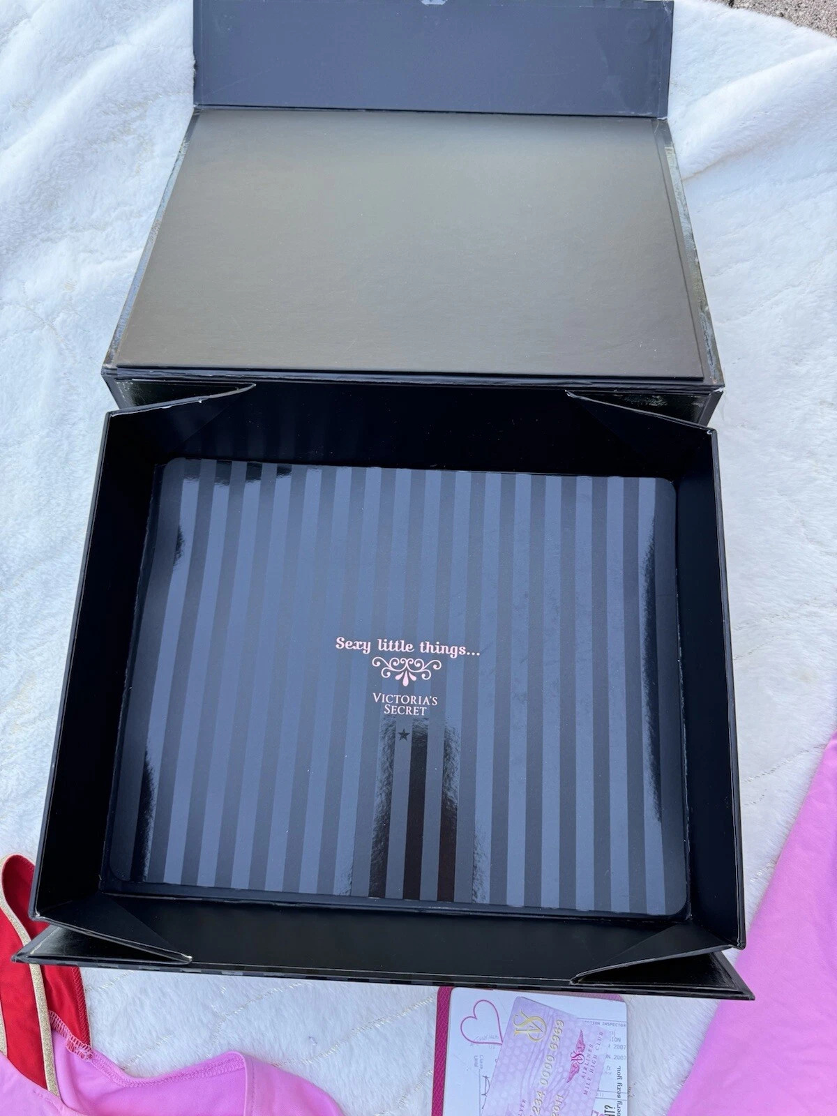 UNDERCOVER Costume assistente di volo Victoria's Secret Little Things VS Little Things