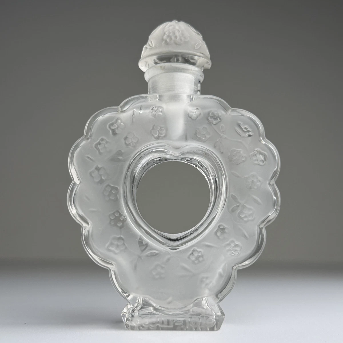 Nina Ricci Lalique In Collectible Decorative Glass & Crystal
