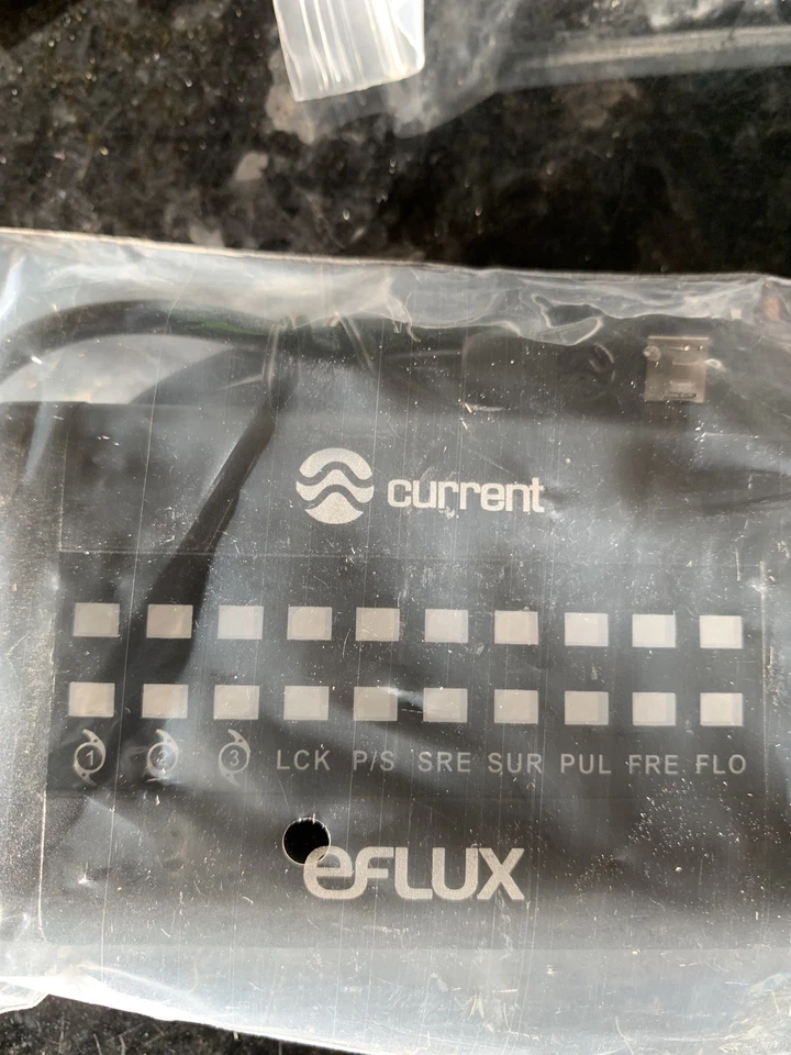 Controlador eFlux LOOP con control remoto - Actual EE. UU. Foto 3 de 4