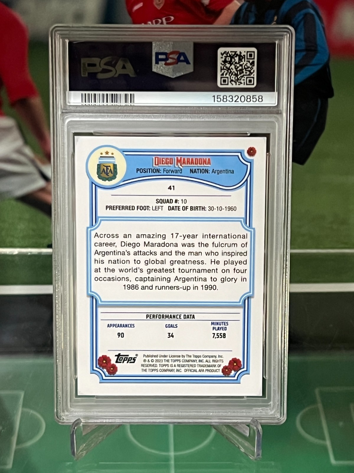 2023 Topps Argentina Fileteado - Legends Diego Maradona #41 PSA 8 view 5