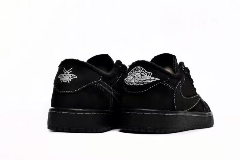 Size 9 - Jordan 1 Retro Low OG SP x Travis Scott Black