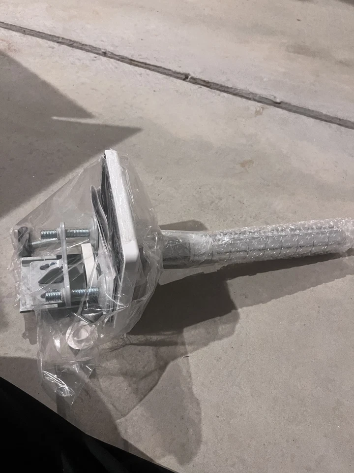 Humanscale Mflex M2.1 White with Polished finish Dual Monitor Arm with Mconnect  - Image 4 of 4