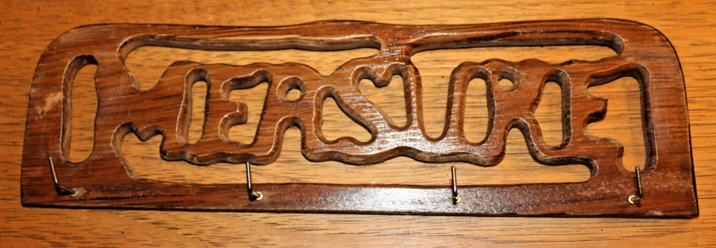 VTG Country Farmhouse Wooden Four Hook Wall Hanger for Measuring Cups or Spoons