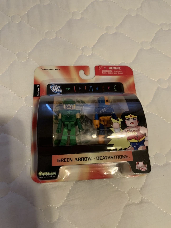 DC Direct Minimates Green Arrow & Deathstroke Figure 2-Pack New in Box - Sealed - Image 2 of 4