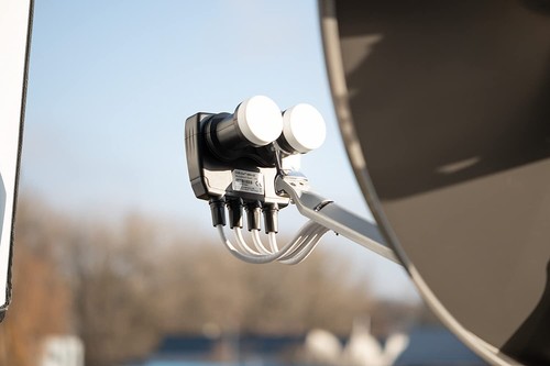 DUR-line 6° Monoblock Single LNB - Astra 19,2°E + Hotbird 13°E - Full HD, 4K, 8K - Afbeelding 8 van 9
