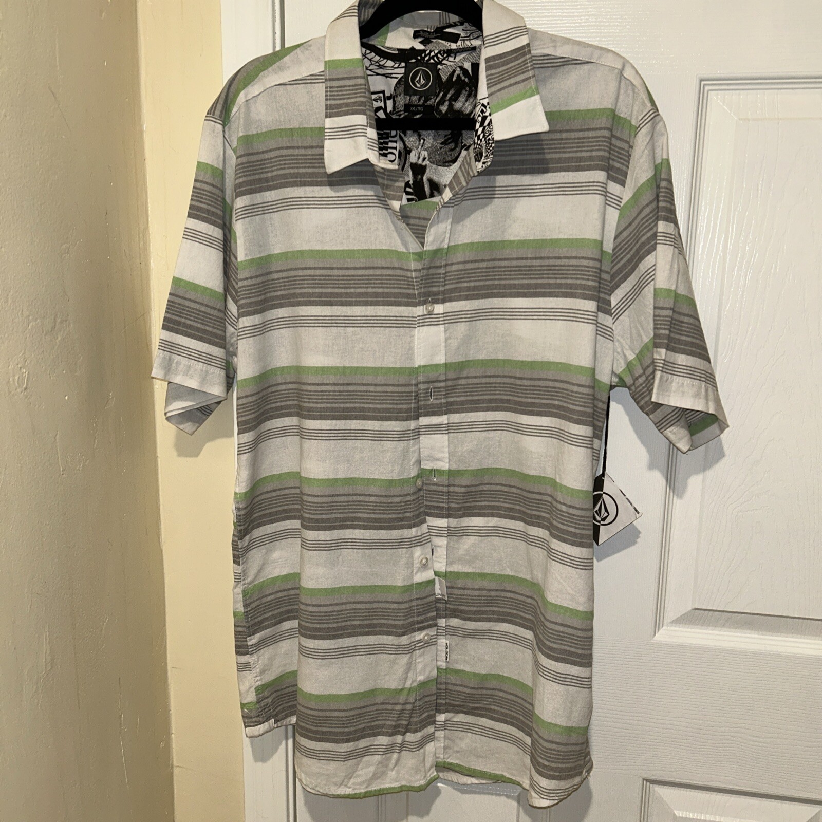 Picture 1 of 12