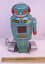 MIGHTY SPARKING ROBOT TIN WIND UP TOY WORKS 1950s JAPAN