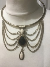 Costume Jewellery Chadelier Choker Gothic Neclace Gold Tone Black Cream Hallowee