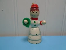 VINTAGE HAND PAINTED WOODEN WOMAN LADY 2.75" ORNAMENT UNRANDED (CB5052)
