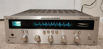 Marantz Model 2215 Vintage AM/FM Stereo Receiver. Clean.