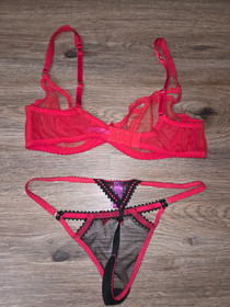 L'Agent by Agent Provocateur size 34C/ M Demi Lace Bra Sheer Thong panties Set