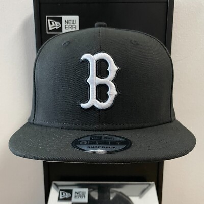 MLB Boston Red Sox 9FIFTY Adjustable Snap-Back New Era Cap
