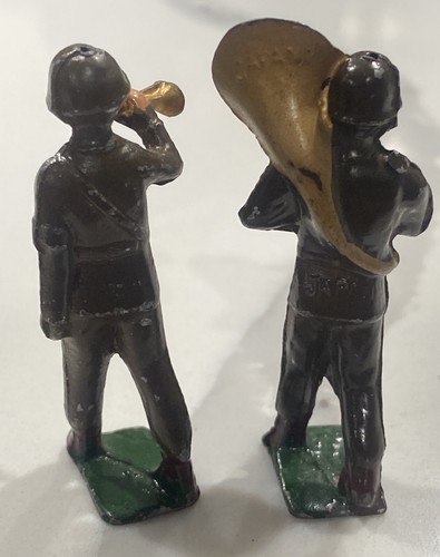 JAPAN CAST LEAD SOLDIER BAND MEMBERS & FLAG HOLDER LOT OF 5 - Picture 7 of 7