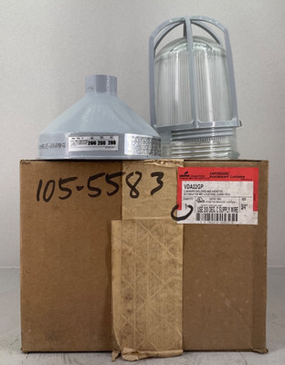 NEW CROUSE HINDS VDA22GP LIGHT FIXTURE VAPORGARD 120V 200W MEDIUM BASE