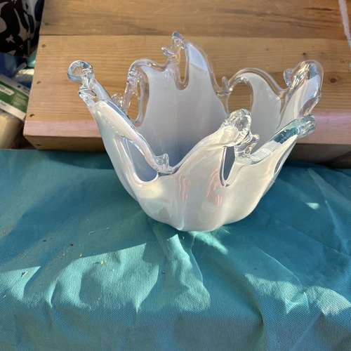 Milk White Crystal Murano Vase Hand Made In Italy Vintage Waves Design Bowl