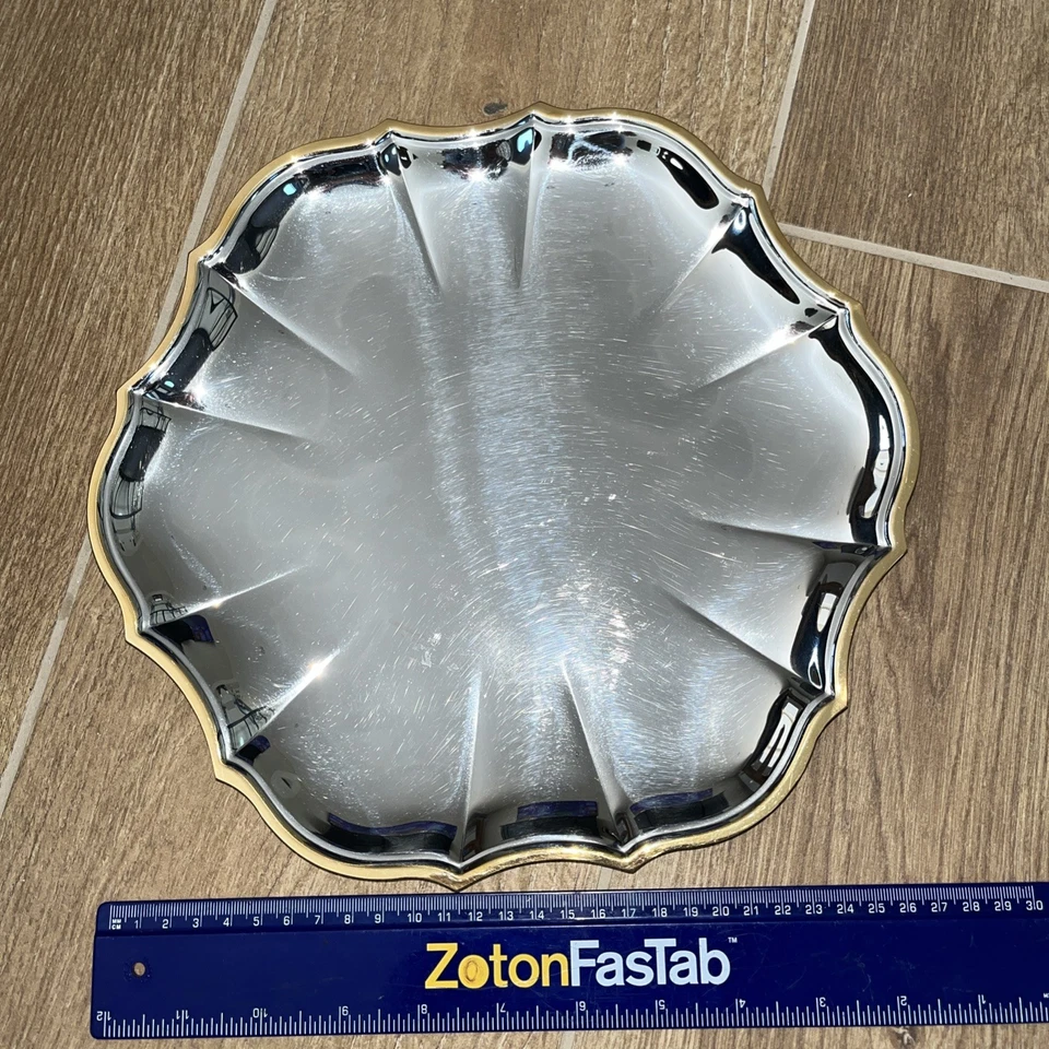 ONEIDA STAINLESS STEEL CHIPPENDALE TRAY WITH GOLD RIM - Image 4 of 4