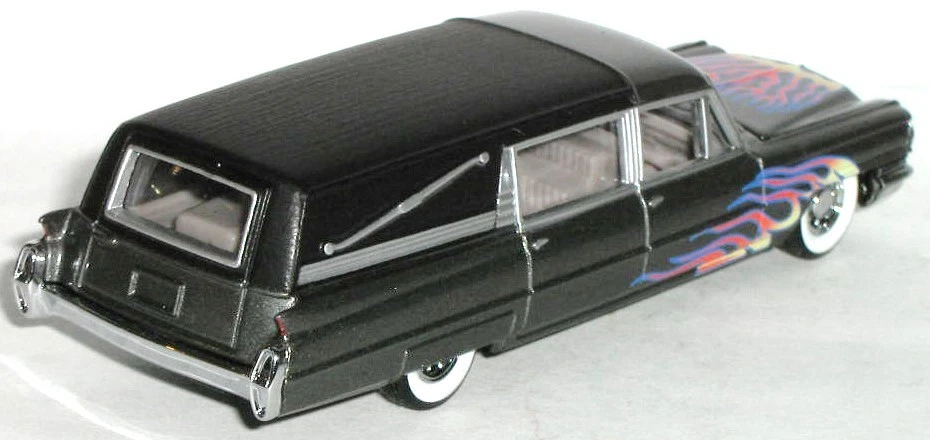 1/64 = Hot Wheels / Coche fúnebre Cadillac Fleetwood 1963 / Neumático de goma / ENVÍO GRATUITO Foto 2 de 3