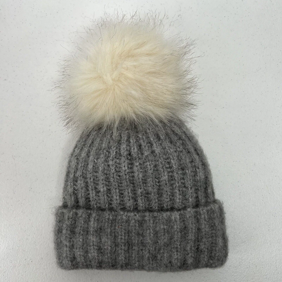 Gorro para bebé talla inicial gris piel sintética pompón bebé niña invierno Foto 2 de 4