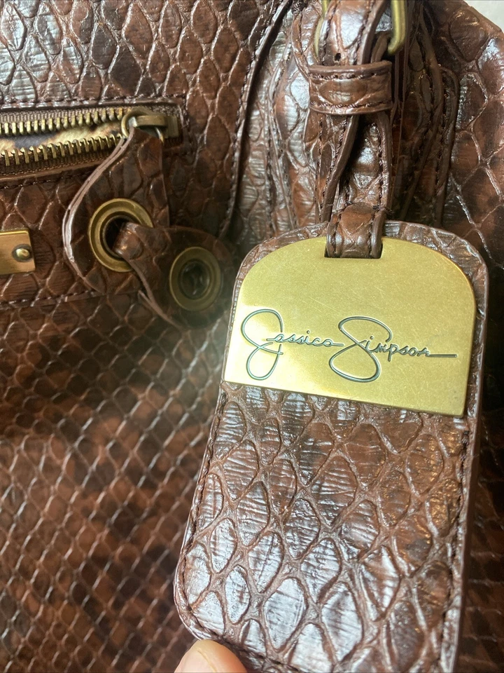 Bolso de mano Jessica Simpson XXL cocodrilo leopardo equipaje de fin de semana nuevo sin etiquetas Foto 4 de 4