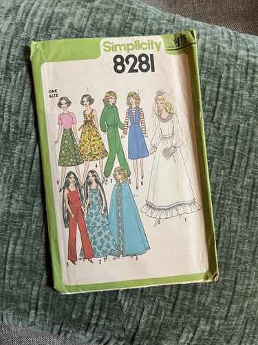 Vintage 70s Simplicity 8281 Sewing Pattern for 11.5" Fashion Doll Clothing Cut