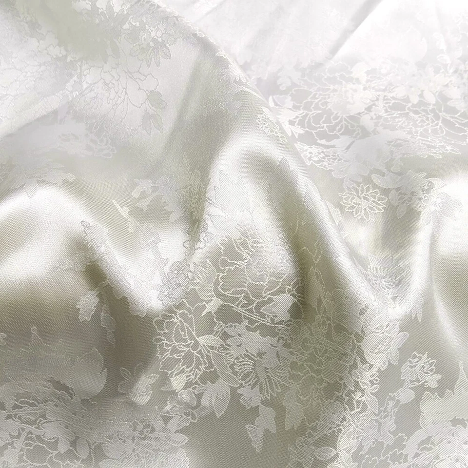 1 Meter X 1.48 Meter Natural White Jacquard Satin Fabric Soft Polyester Material - Bild 3 von 4