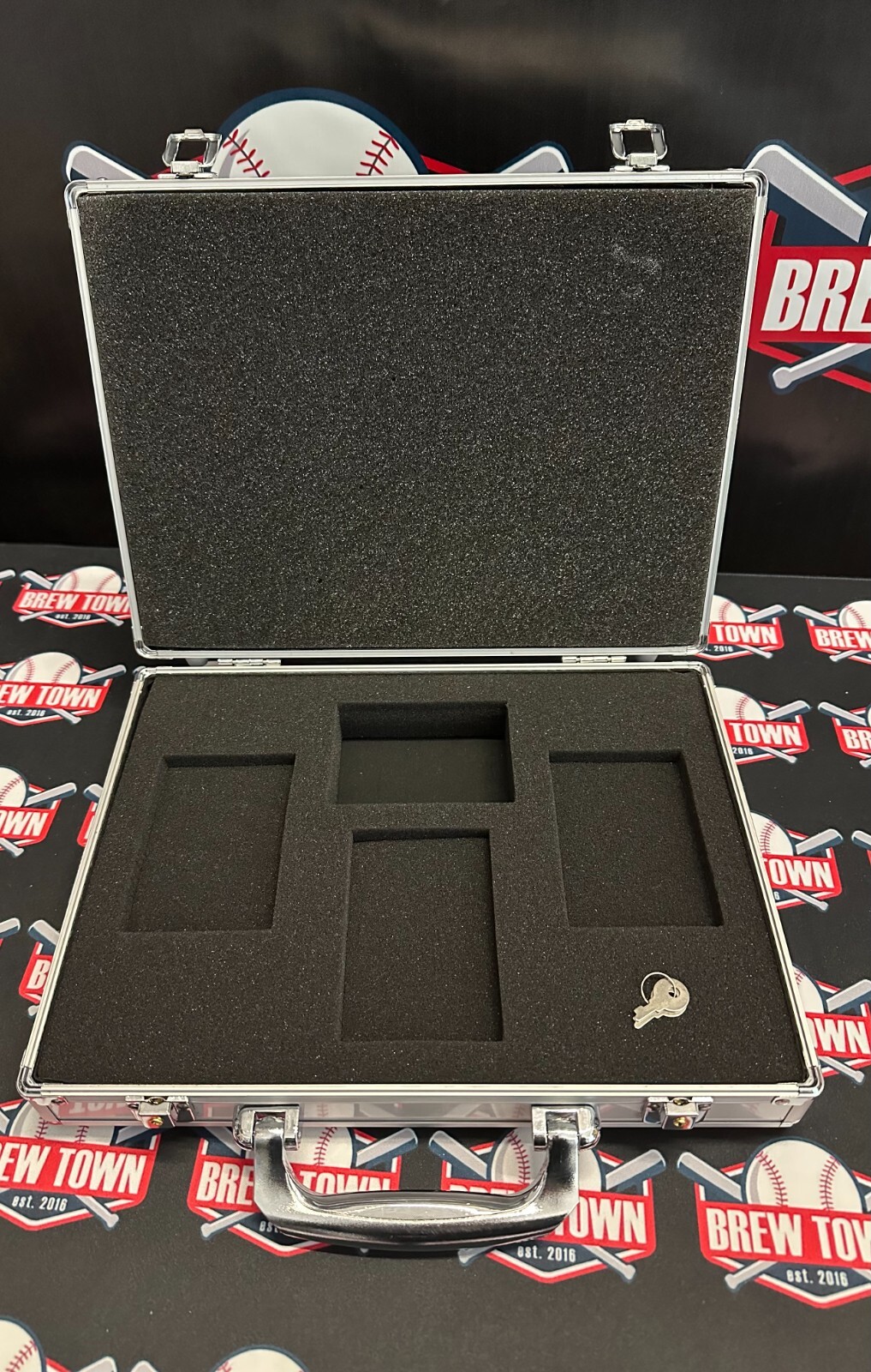 2022 Flawless Baseball Briefcase Empty With Keys and Padding (WI) | eBay