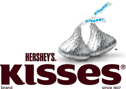 hersheys milk chocolate kisses 40 oz party size bulk candy bag