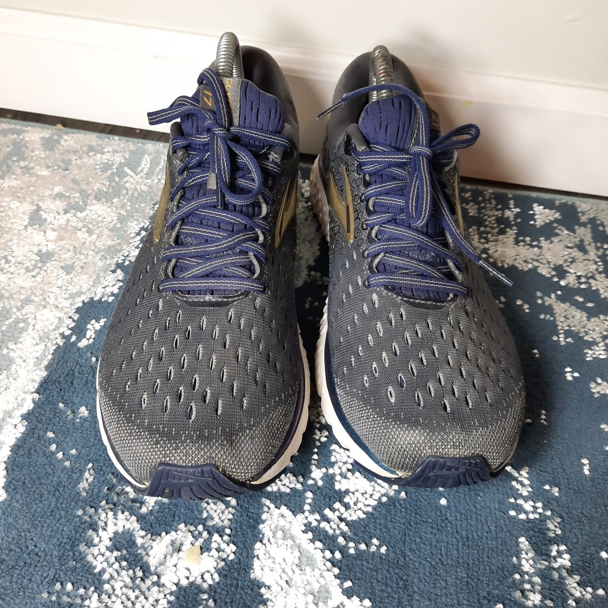 Brooks Mens Glycerin 17 1102961D048 Gray Running Shoes Sneakers Size 13 D. Great Brooks Mens Glycerin 17 1102961D048 Gray | Mercari main image 2