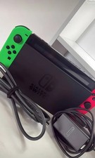 Nintendo Switch 32 Go Console Noir avec Joy-Con Rose Et Vert 