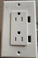 NEW CurrentWerks Duo USB-A Charger With Duplex Receptacle Outlet UI-2222 Ivory