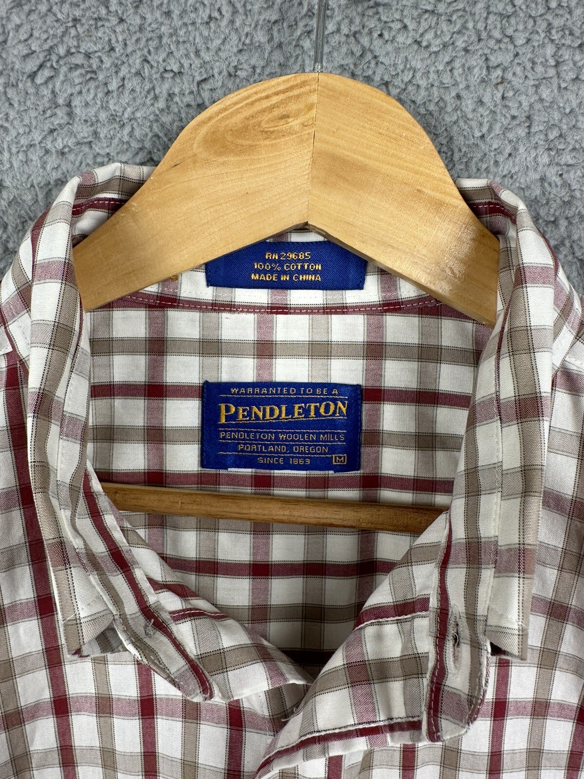 PENDLETON Men's Medium M Button Front Plaid Short… - image 3