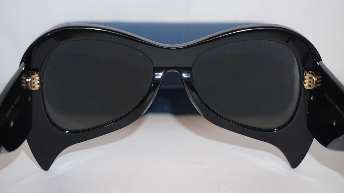 GUCCI New Sunglasses Mask Black Pearl Feather Grey GG0143S 